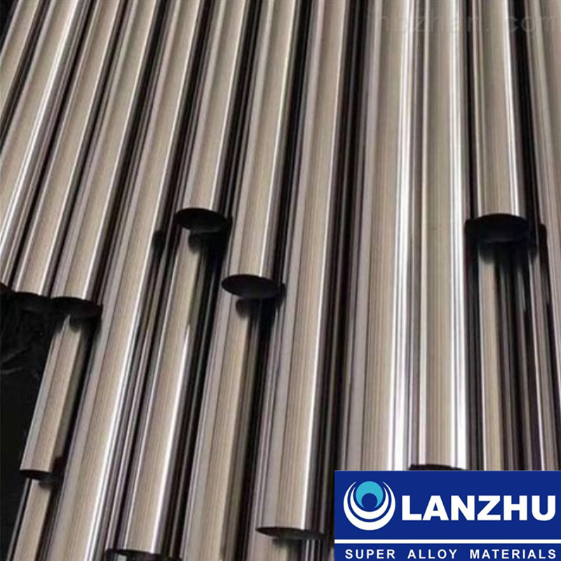 Millised on erinevused superroostevaba terase ja niklisulamite vahel?